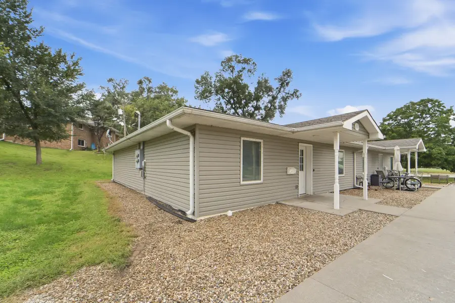 451 N 10th Street, Adel, IA 50003 - #3