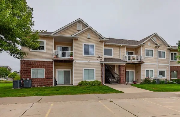 10335 Norfolk Drive #10, Johnston, IA 50131