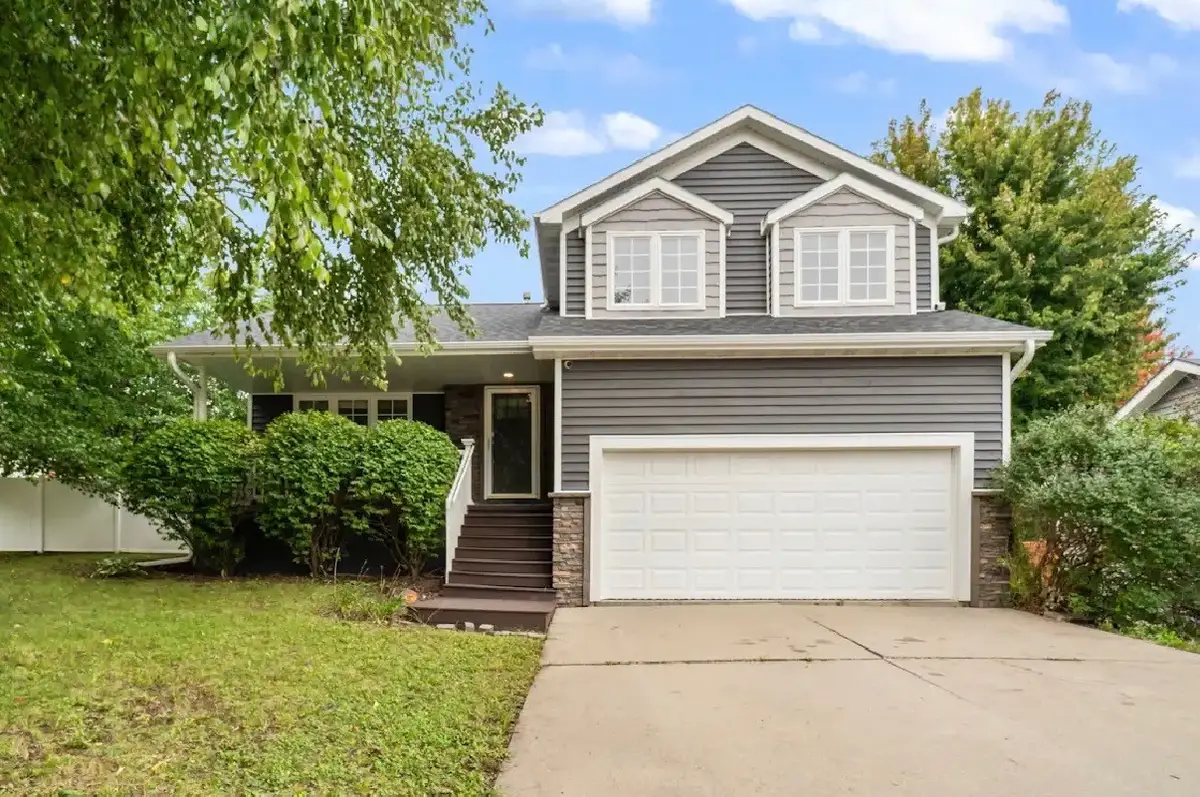 3000 E Diehl Avenue, Des Moines, IA 50320 - #1