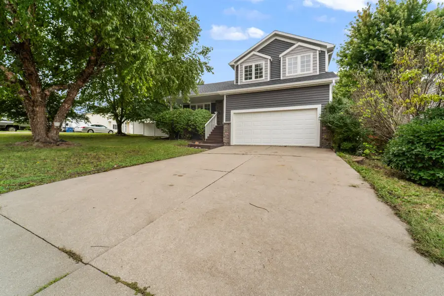 3000 E Diehl Avenue, Des Moines, IA 50320 - #3