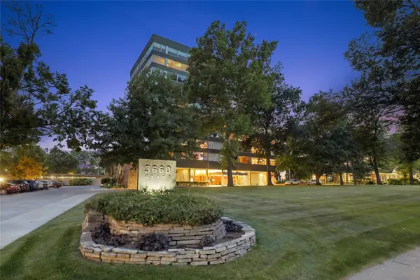 3660 Grand Avenue #820, Des Moines, IA 50312