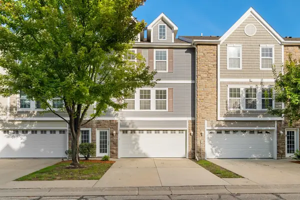 327 NE Olivewood Drive, Waukee, IA 50263