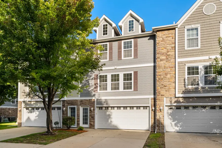 327 NE Olivewood Drive, Waukee, IA 50263 - #2