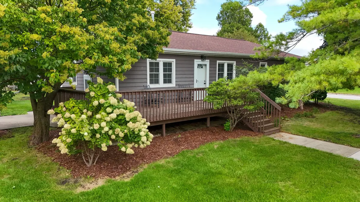 307 E 3rd Street, Huxley, IA 50124 - #1