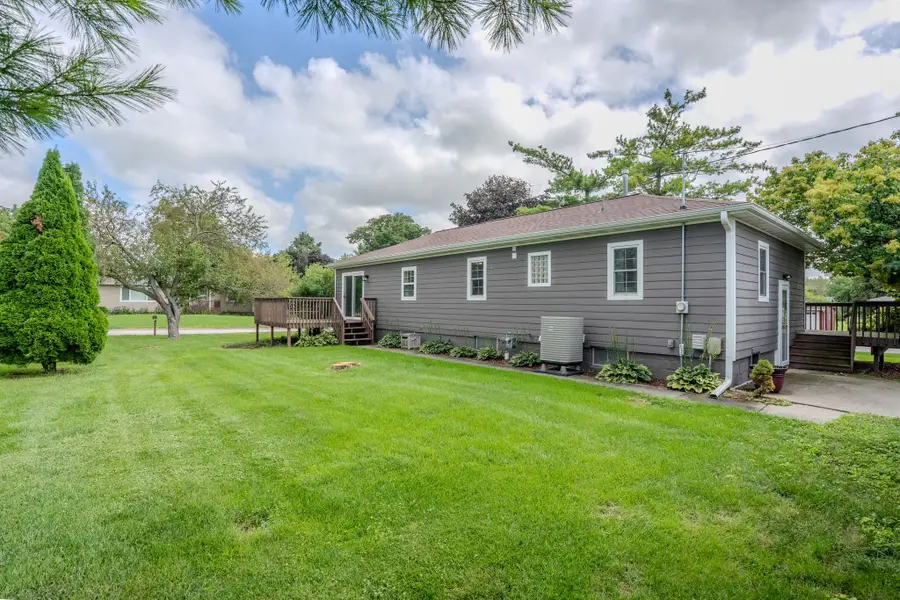 307 E 3rd Street, Huxley, IA 50124 - #3