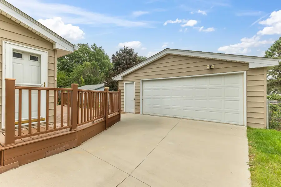 3717 SE 11th Street, Des Moines, IA 50315 - #3