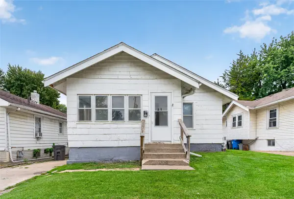 3208 2nd Avenue, Des Moines, IA 50313