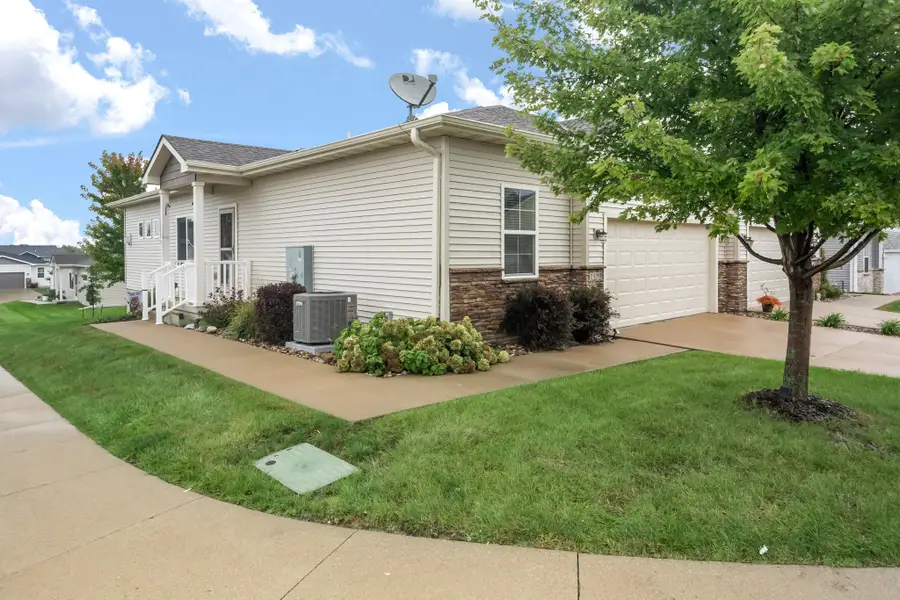 1459 Indigo Drive Se, Altoona, IA 50009 - #2