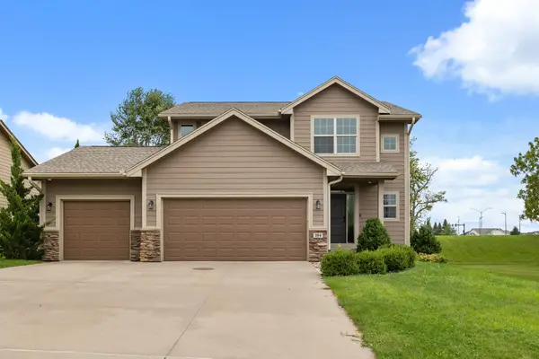 104 NW Sunset Lane, Grimes, IA 50111
