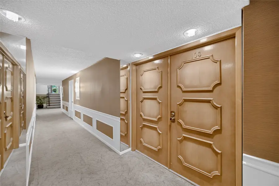 4323 Grand Avenue #103, Des Moines, IA 50312 - #2