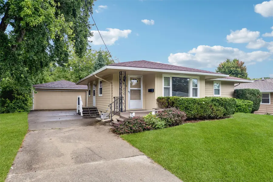 3423 Brinkwood Road, Des Moines, IA 50310 - #2