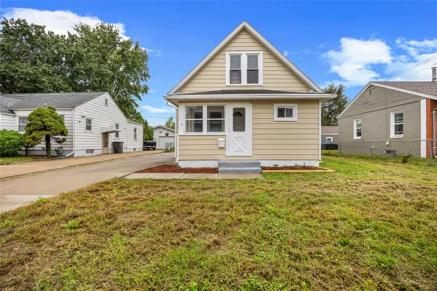 2905 E Walnut Street, Des Moines, IA 50317 - #2