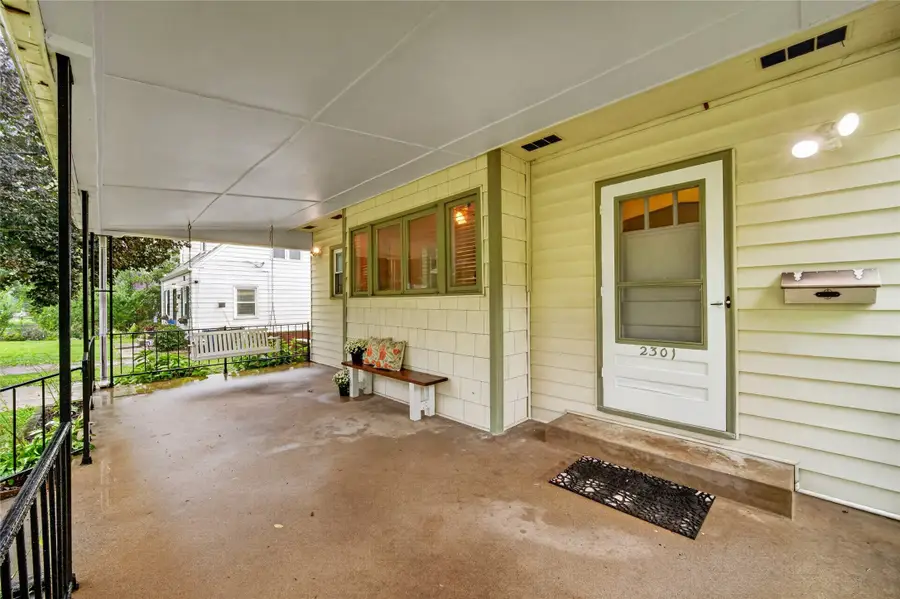 2301 33rd Street, Des Moines, IA 50310 - #3