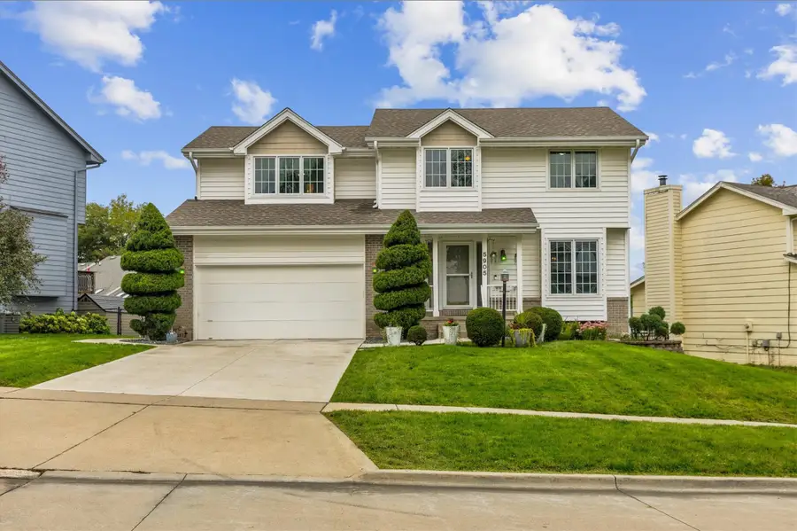 5905 Applewood Drive, West Des Moines, IA 50266 - #2