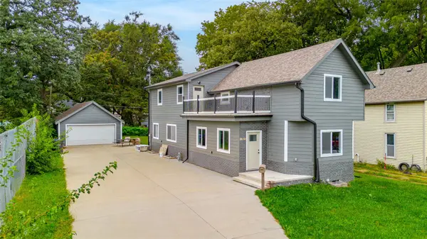 1504 E 13th Street, Des Moines, IA 50316