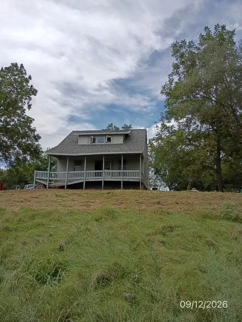 1091 92nd Avenue, Knoxville, IA 50138