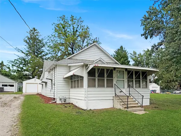 1011 Mckinley Avenue, Des Moines, IA 50315