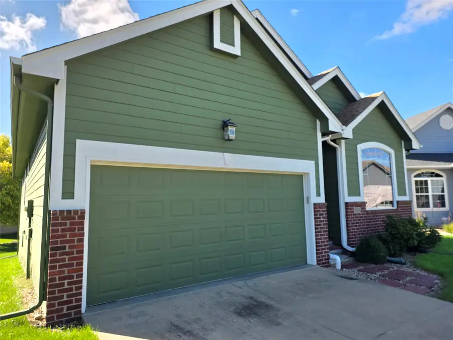 913 NW 21st Court, Ankeny, IA 50023 - #2
