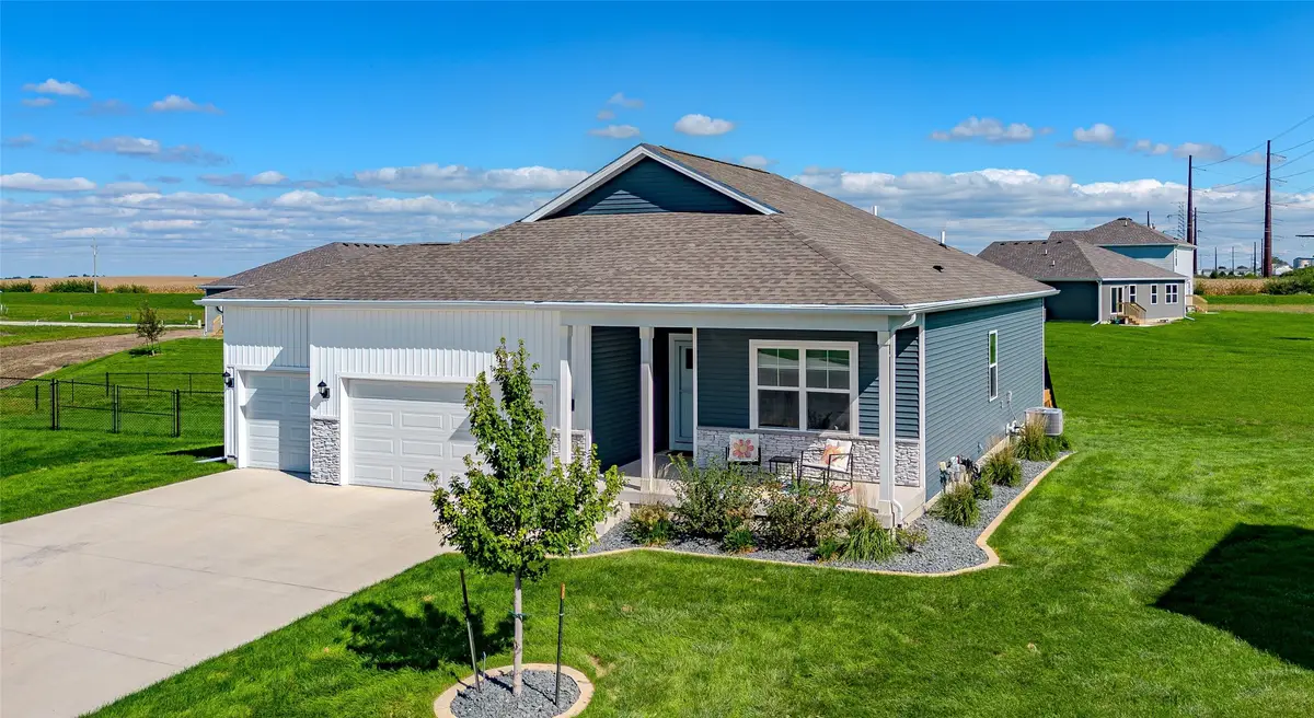 14400 Ironwood Court, Urbandale, IA 50111 - #1