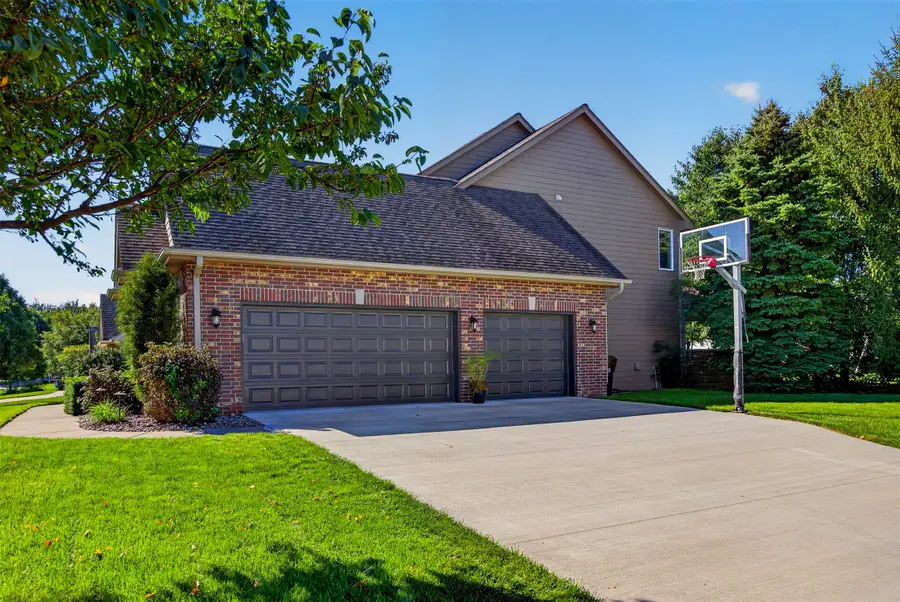 3524 149th Street, Urbandale, IA 50323 - #2