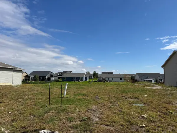 940 Wild Oak Drive, Huxley, IA 50124