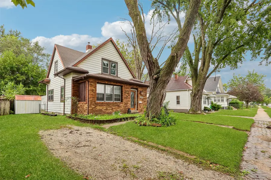 2814 E Walnut Street, Des Moines, IA 50317 - #3