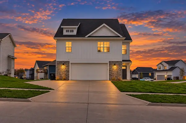 995 8th Street, Waukee, IA 50263