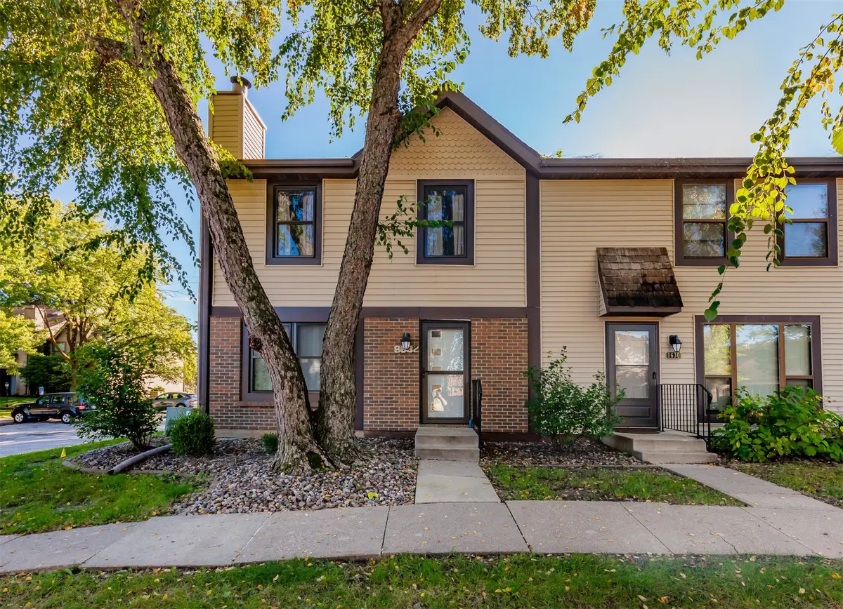 8632 Alpine Drive #A, Urbandale, IA 50322 - #1