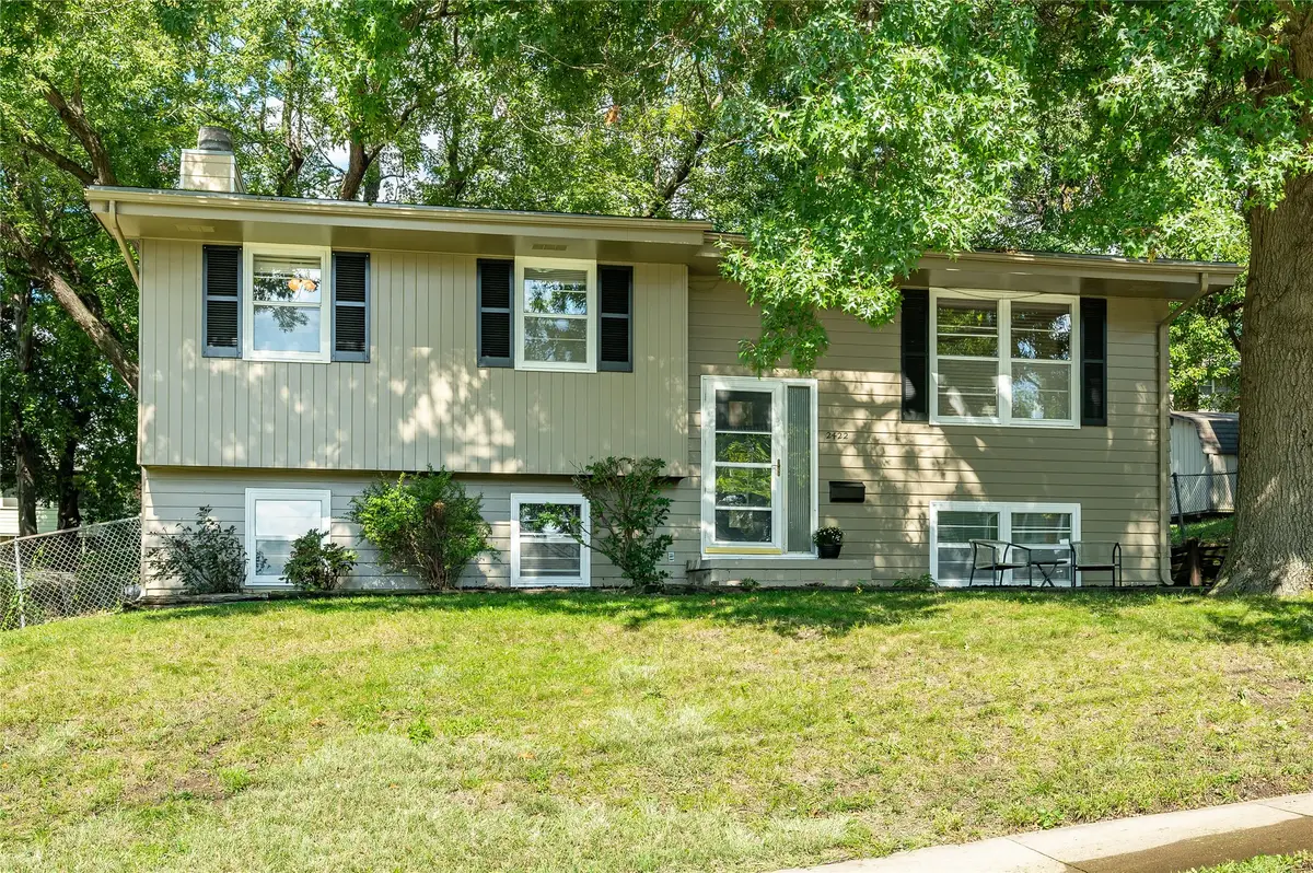 2422 Richmond Avenue, Des Moines, IA 50317 - #1