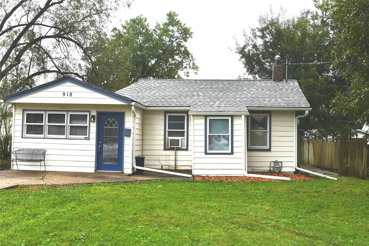 918 Watrous Avenue, Des Moines, IA 50315 - #1