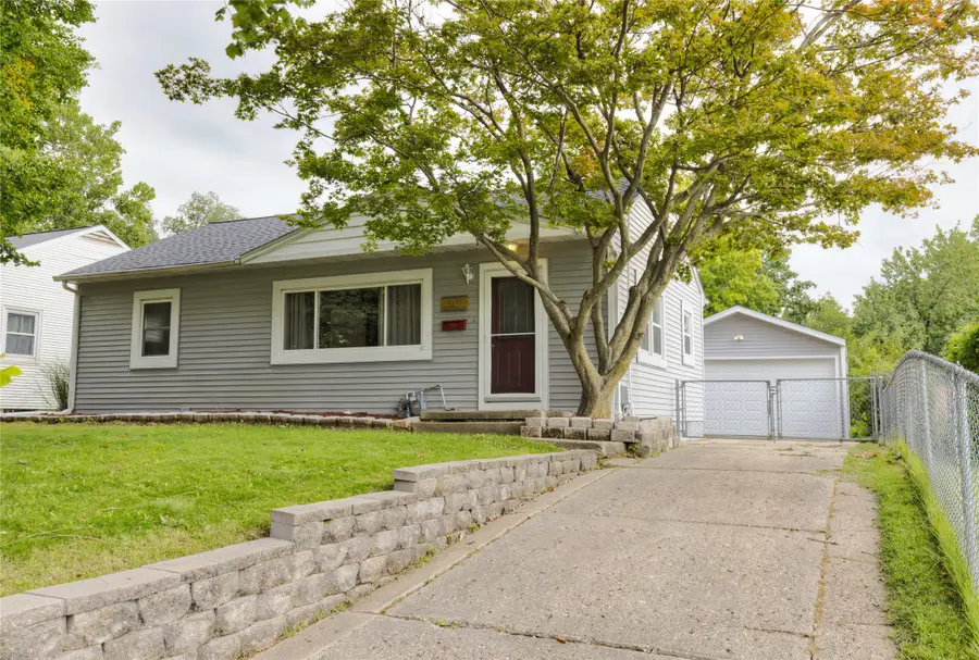 1505 61st Street, Des Moines, IA 50311 - #2