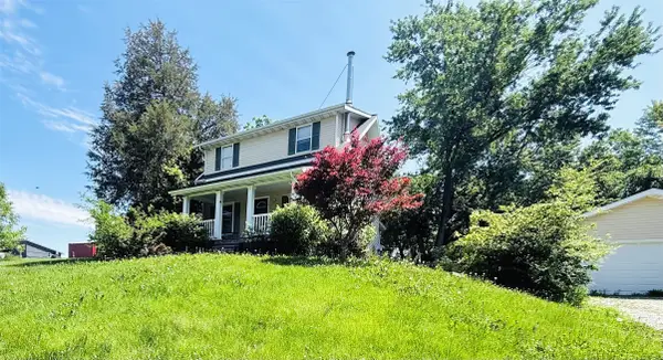 1956 665th Avenue, Albia, IA 52531