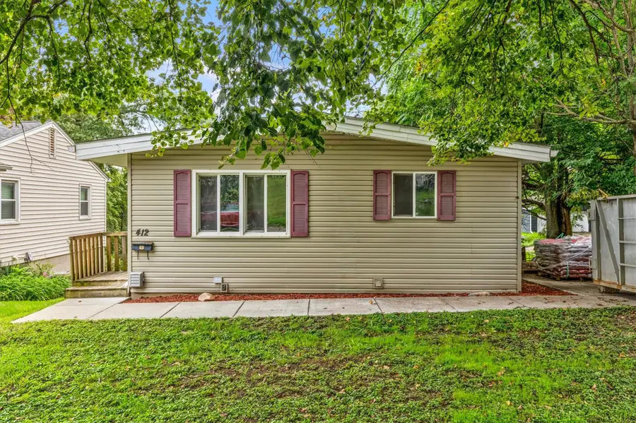 412 Gray Street, Des Moines, IA 50315 - #3