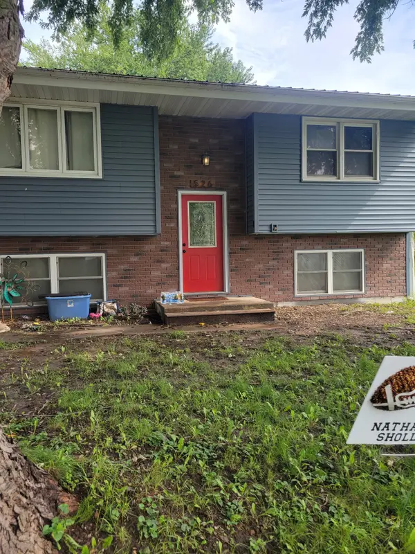 526 Reuel Avenue, Kellogg, IA 50135