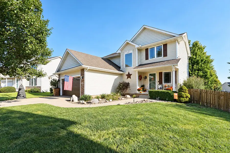 401 NW 10th Circle, Grimes, IA 50111 - #2