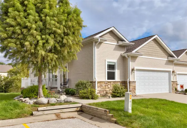 1011 SW 5th Court, Grimes, IA 50111