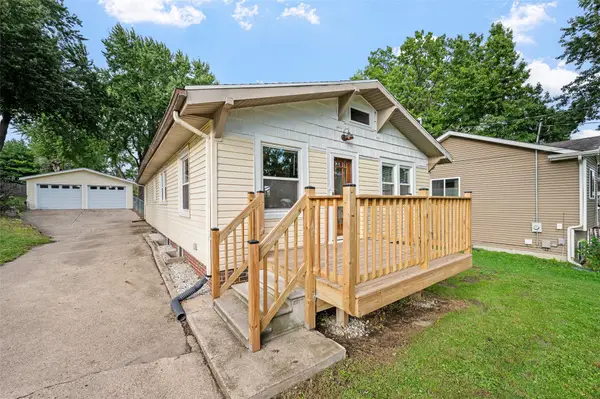 3316 E Shawnee Avenue, Des Moines, IA 50317