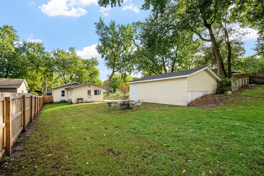3316 E Shawnee Avenue, Des Moines, IA 50317 - #3