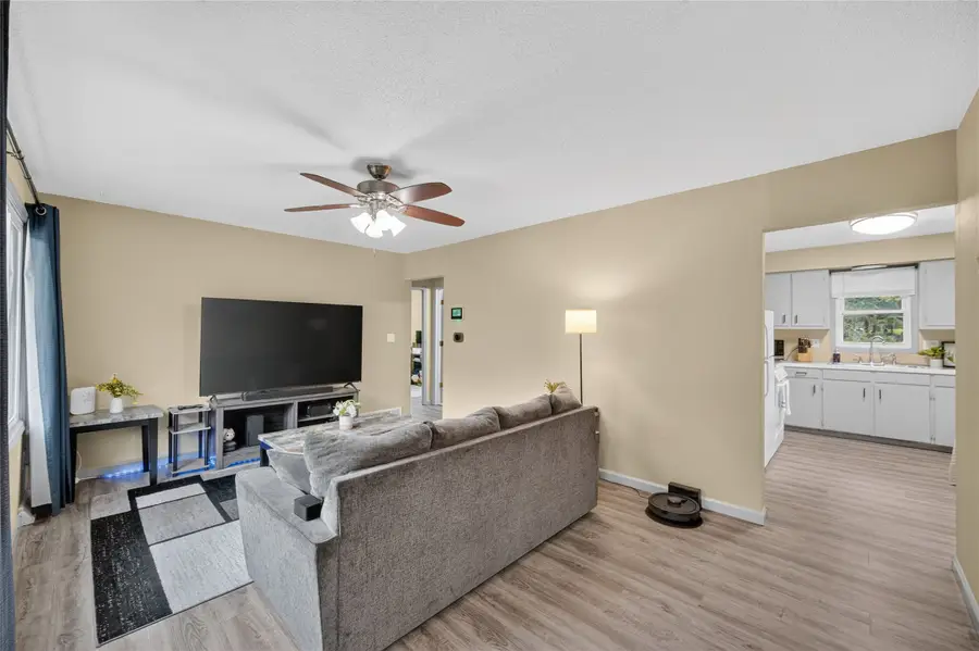 606 Cutler Avenue, Des Moines, IA 50315 - #3