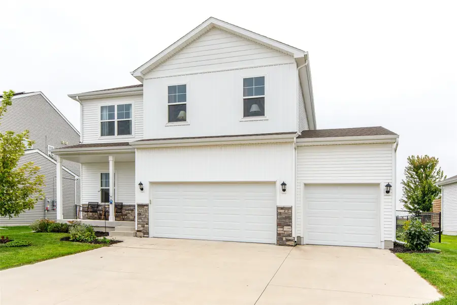2216 NW 31st Street, Ankeny, IA 50023 - #2