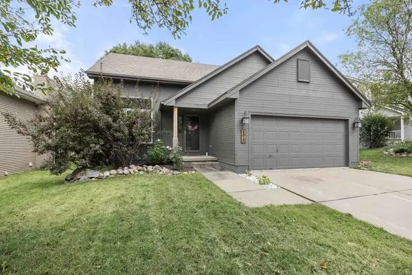 4815 Wistful Vista Drive, West Des Moines, IA 50265