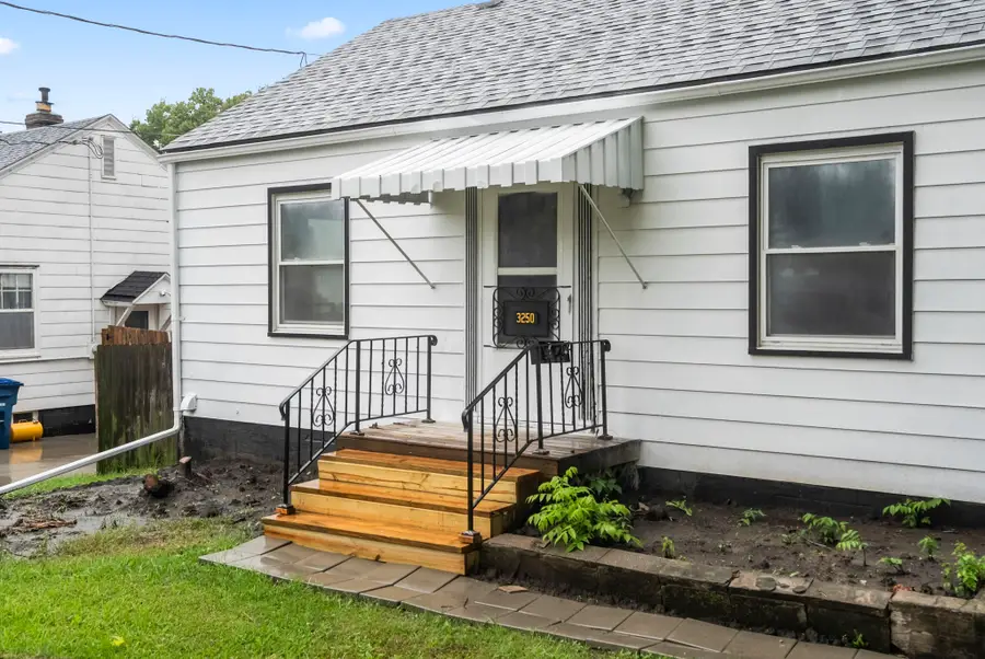 3250 Kinsey Avenue, Des Moines, IA 50317 - #2
