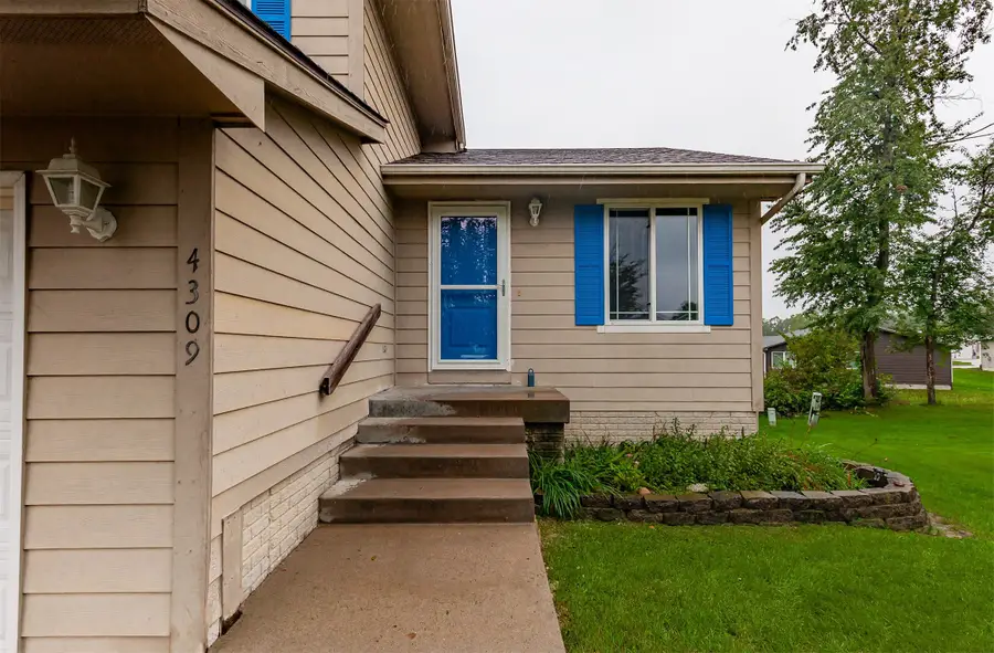4309 Boyd Street, Des Moines, IA 50317 - #3