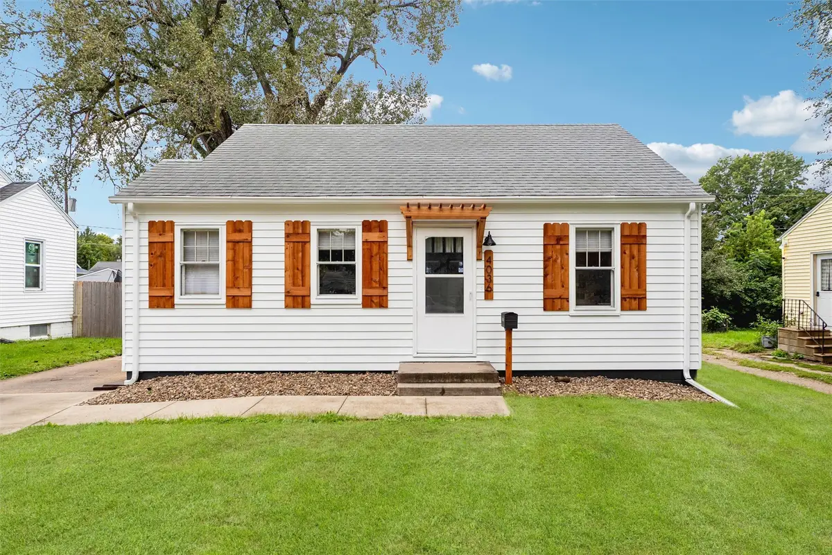 4036 Oxford Street, Des Moines, IA 50313 - #1