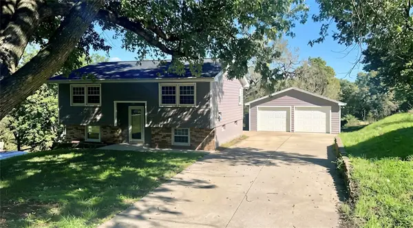 4295 NW 11th Street, Des Moines, IA 50313
