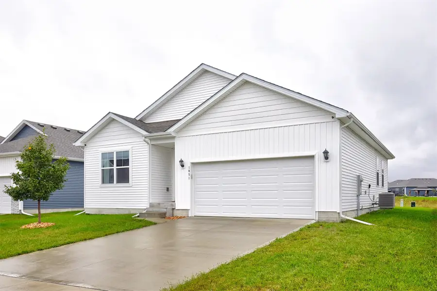 1051 35th Street Sw, Altoona, IA 50009 - #2