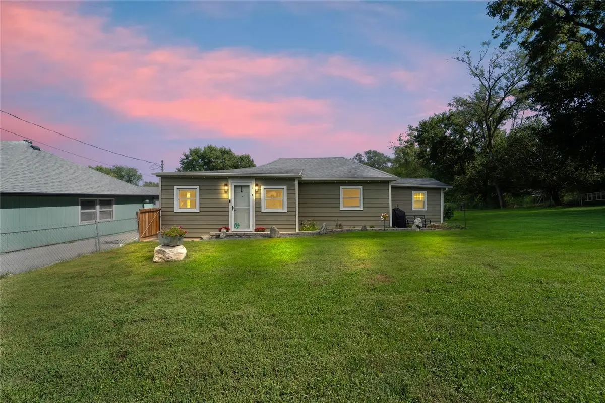 4261 NE 27th Street, Des Moines, IA 50317 - #1
