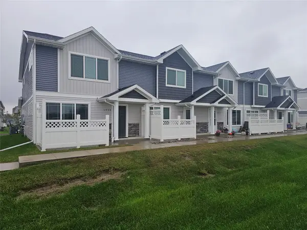 1004 NE 56th Street, Ankeny, IA 50021