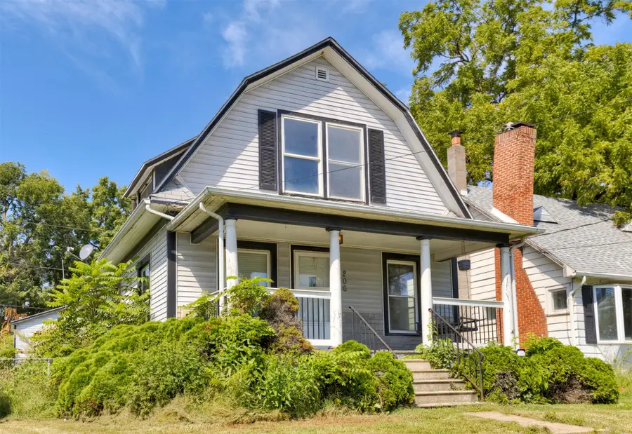 206 E 16th Street, Des Moines, IA 50316 - #2