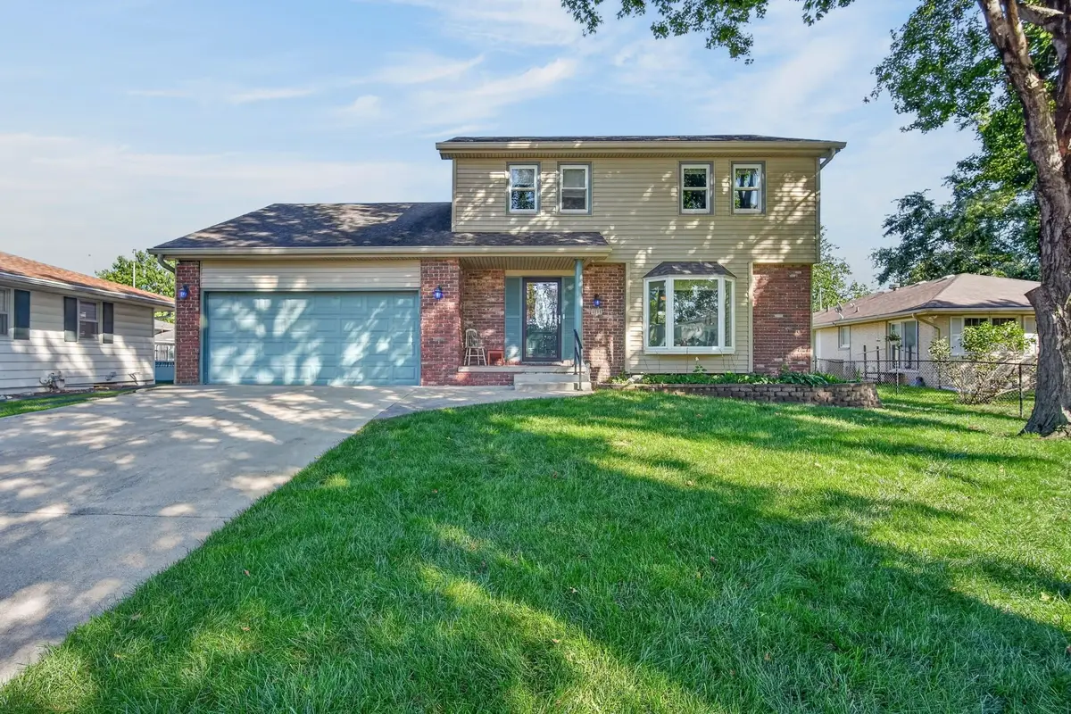4009 E 23rd Street, Des Moines, IA 50317 - #1